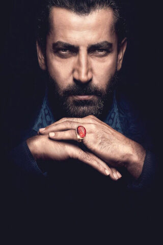 Charismatic Presence: The Allure of Kenan Imirzalioğlu