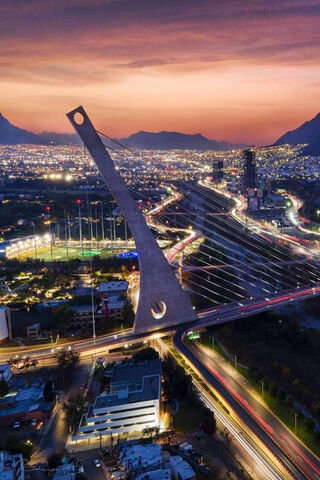 Monterrey's Iconic Skyline: A Sunset View 🌇