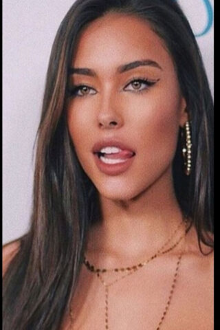 Captivating Charm: Madison Beer in the Spotlight ✨