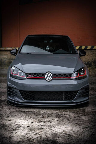 Nardo Grey VW Golf: A S..
