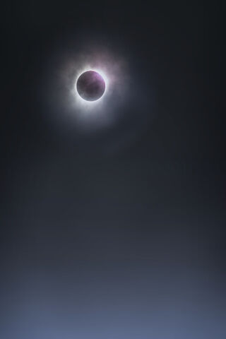 Celestial Dance: The Magic of a Solar Eclipse 🌒✨