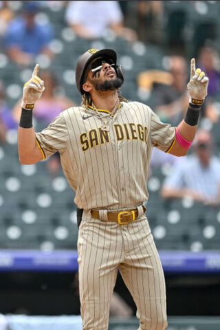 Tatis Jr: The Rising Star of San Diego ⚾✨