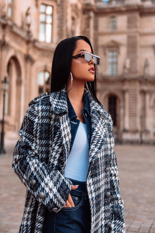 Chic Urban Vibes: A Fashion Statement