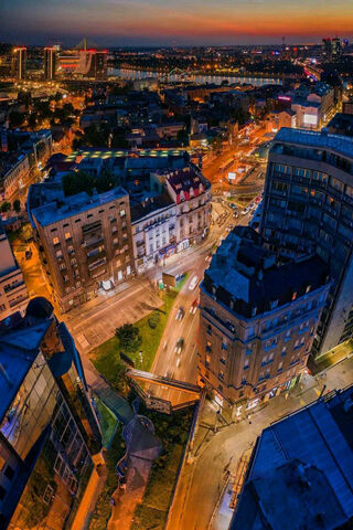 Beograd: A City of Lights and History 🌆✨