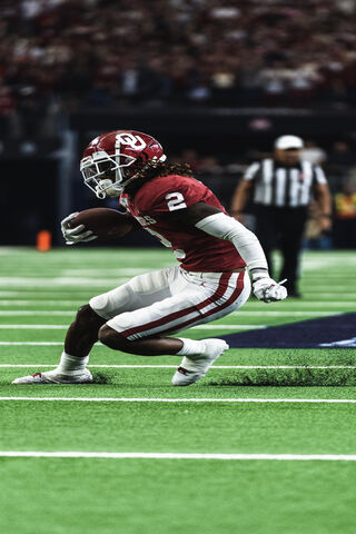 CeeDee Lamb: The Rising Star of Football 🌟🏈