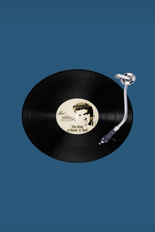 Groovin' with the King: Elvis Vinyl Vibes 🎶