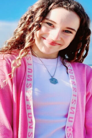 Sunny Vibes with Norris Nuts 🌞✨