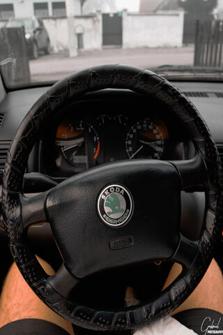 Inside the Skoda Octavia: A Driver's Perspective 🚗