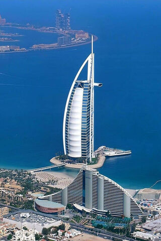 Sailing into the Sky: The Burj Al Arab