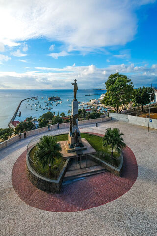 Salvador's Scenic Splendor 🌅