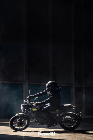 Unleash the Spirit of Adventure: Benelli Leoncino 251 🏍️✨