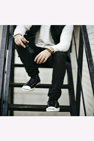 Chillin' in Style: The Modern Boy