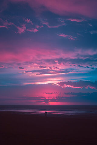 Twilight Dreams: A Dance of Blue and Pink