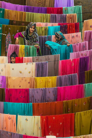 Những sợi chỉ đầy màu sắc của văn hóa 🌈