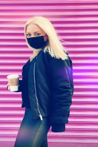 Chic in the City: A Stylish Stroll