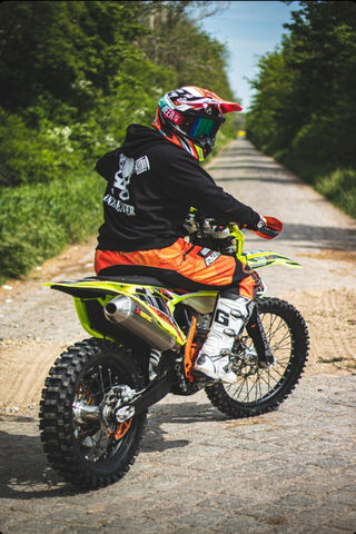 Adventure Awaits: The Grenzgaenger Enduro Experience 🏍️🌲