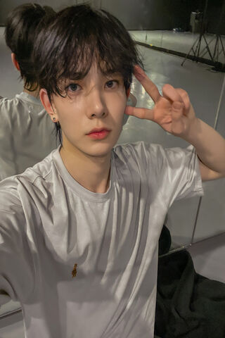 Heeseung's Dance Vibes 🎶✨