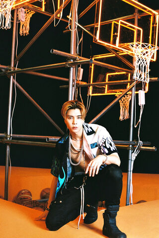 Johnny: The Basketball Star in Style 🏀✨