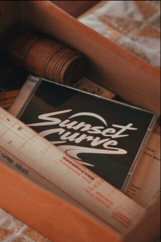 Melodies of Sunset Curve 🎶✨