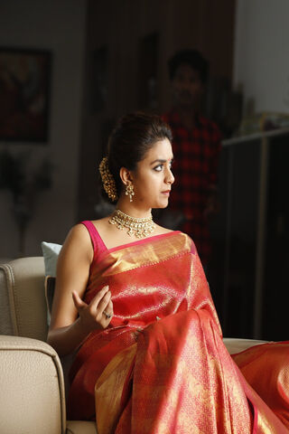 Elegance in Red: Keerthi Suresh's Stunning Saree Look