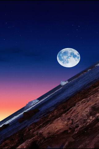 Karim Zaaim: Moonlit Serenity 🌙🌊