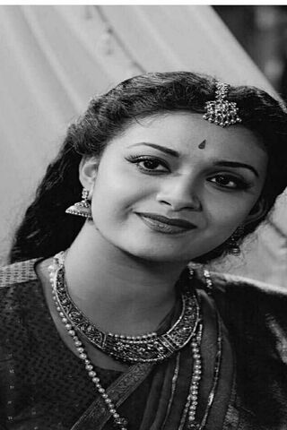 Timeless Elegance: The Grace of Keerthi Suresh