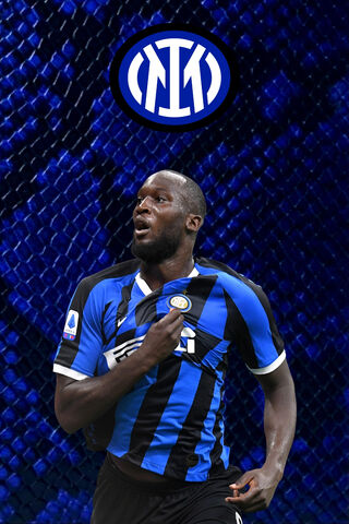 Lukaku's Glory: Inter Milan's Star Striker ⚽✨