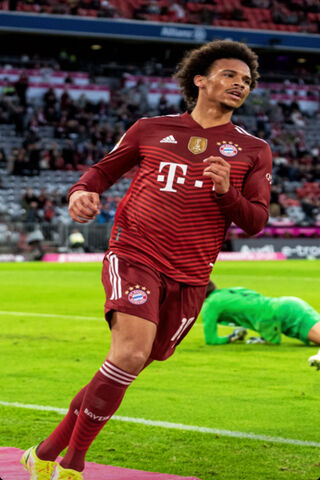 Leroy Sané: The Bayern Star in Action! ⚽️🔥
