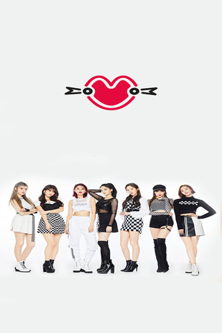 MOMOLAND: Sweet Harmony in Style 🍬✨