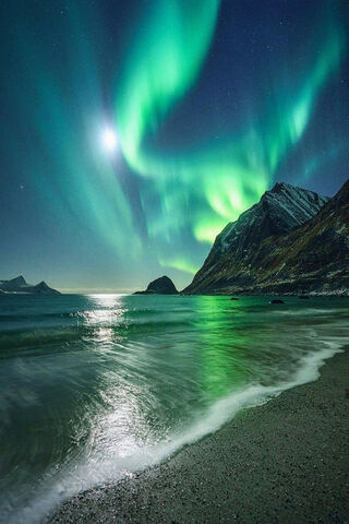 Dancing Skies: A Symphony of Light 🌌✨