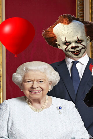 Royal Frights: Pennywise Meets the Queen 🎈👑