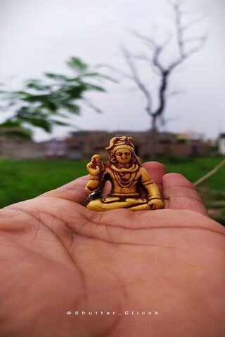 Divine Presence: The Essence of Shiv 🌟