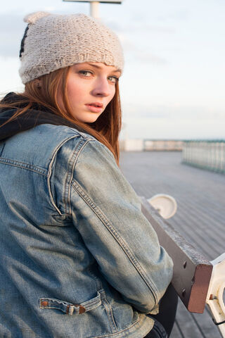 Chill Vibes: A Moment with Sophie Turner
