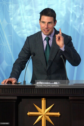 Tom Cruise: The Charismatic Speaker