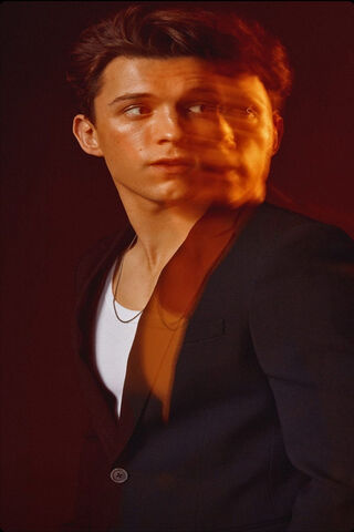 The Duality of Tom Holland: A Cinematic Journey 🎬✨