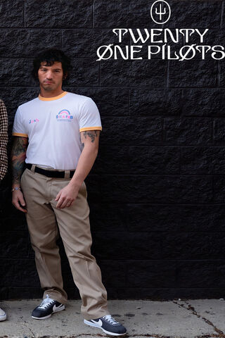 Vibrant Vibes of Twenty One Pilots 🎶✨