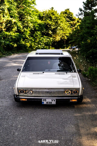 Classic Charm: The Tofas Murat 131 🚗✨