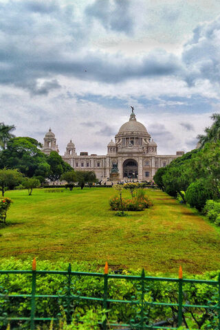 Majestic Serenity: The Victoria Memorial