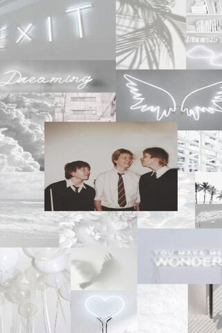 Whimsical Weasleys: A Dreamy Collage 🌌✨
