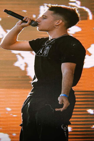 Wos: The Voice of a Generation 🎤✨