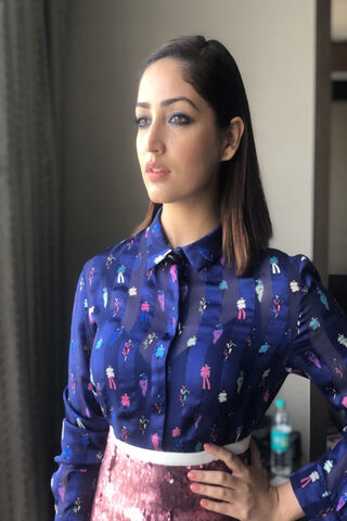 Yami Gautam: Elegance in Every Detail ✨