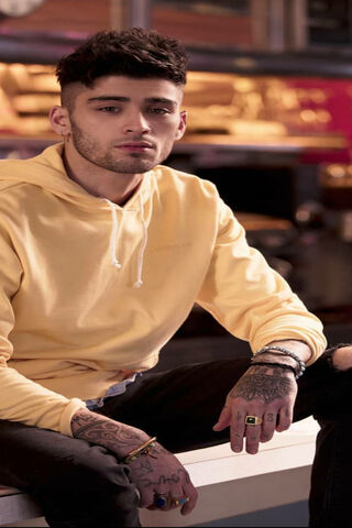 Zayn Malik: The Style Icon of Modern Music 🎤✨