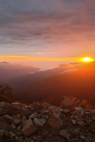 Sunset Serenity: Nature's Canvas 🎨🌅