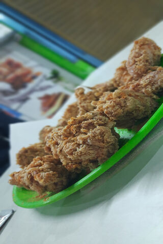 Crunchy Delight: Crispy Chicken Heaven 🍗✨