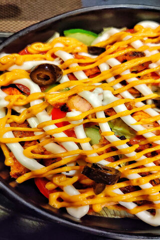 Spicy Delight: Chicken Tikka Salad Bowl 🌶️🥗