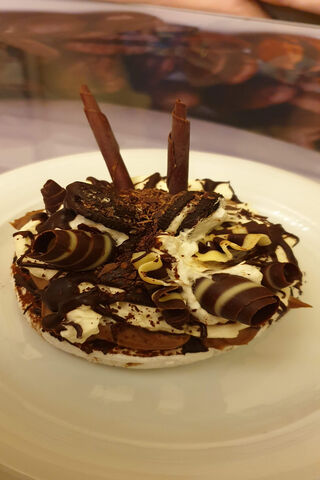 Decadent Delight: A Chocolate Lover's Dream 🍫🎂