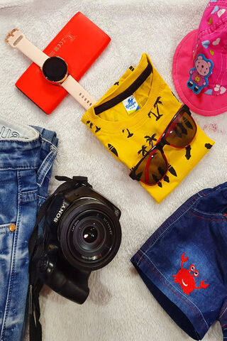 Summer Vibes Flat Lay 🌞📸