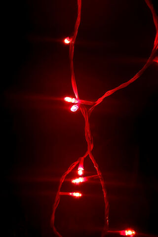 Radiant Red Glow: A Festive Delight 🎇