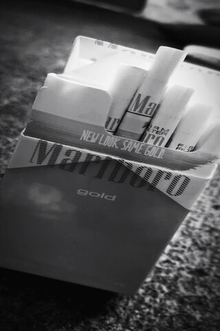 Marlboro Moments: A Classic Choice
