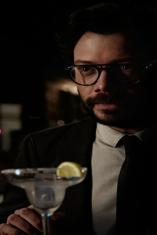 The Mastermind's Moment 🍸